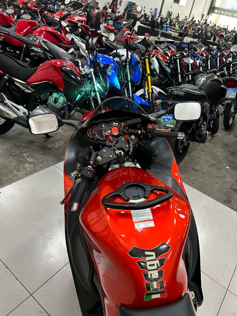 SUZUKI GSX 1300 R HAYABUSA