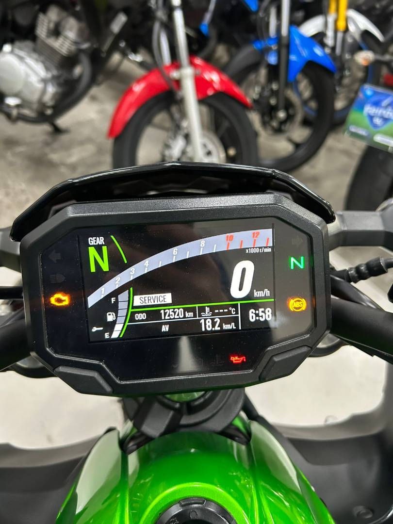 KAWASAKI Z650 ABS