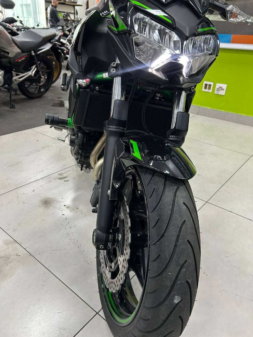 KAWASAKI Z650 ABS