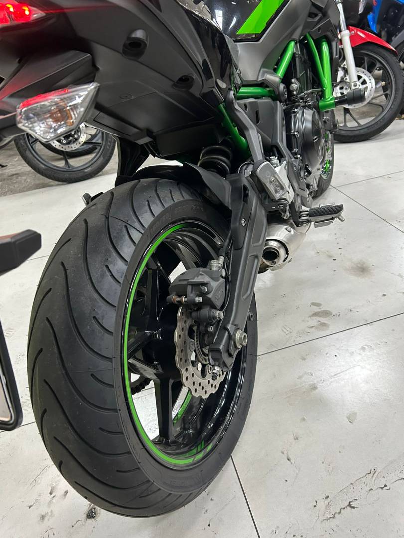 KAWASAKI Z650 ABS
