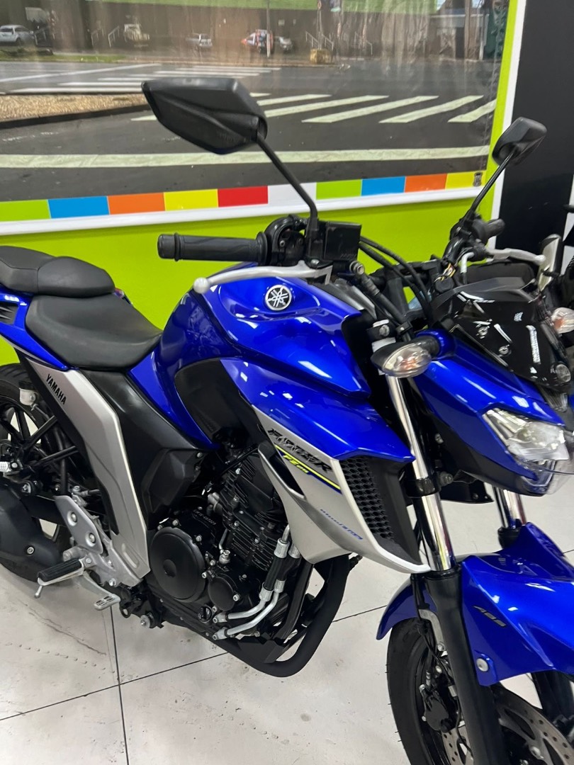 YAMAHA FZ25 FAZER ABS