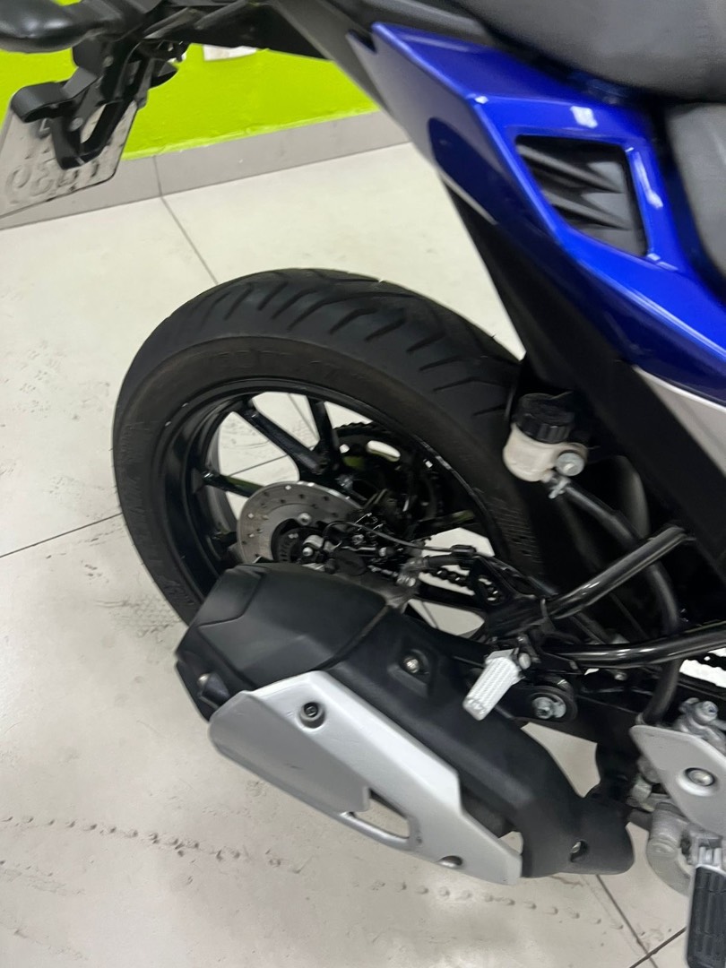 YAMAHA FZ25 FAZER ABS