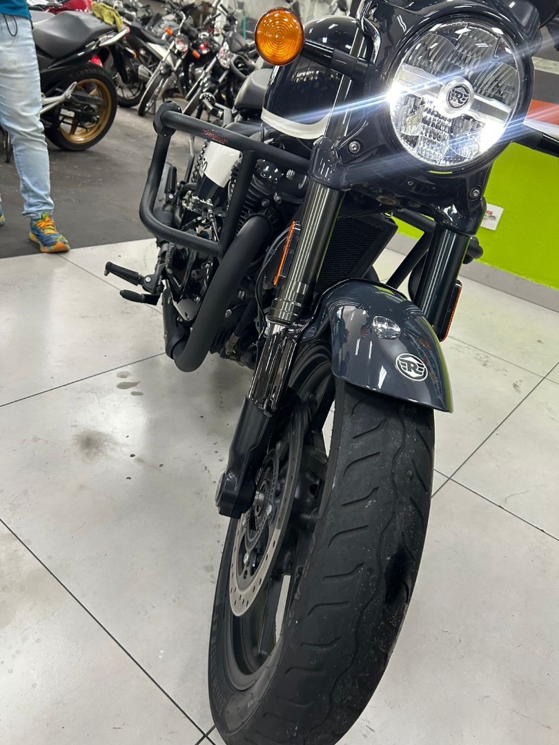 ROYAL ENFIELD SHOTGUN 650 STENCIL WHITE