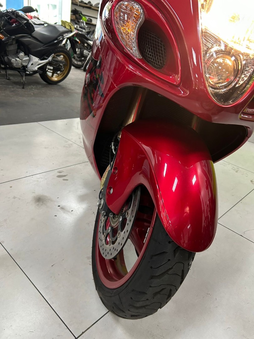 SUZUKI HAYABUSA GSX 1300RA