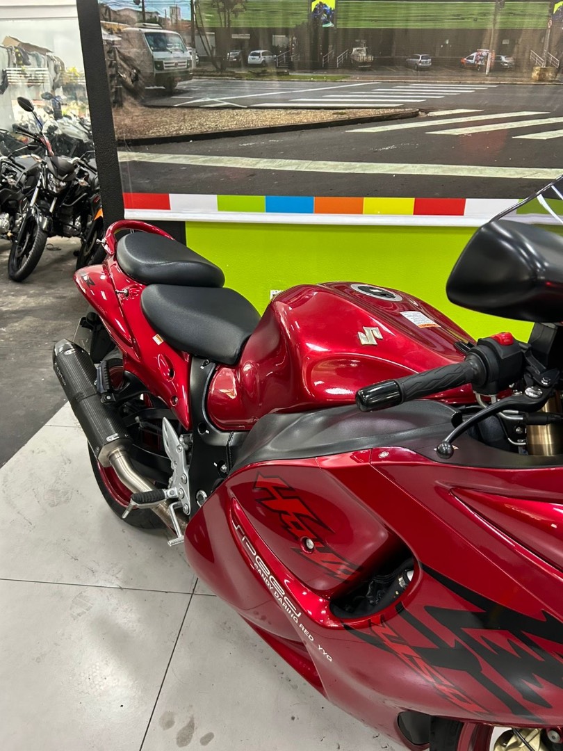 SUZUKI HAYABUSA GSX 1300RA