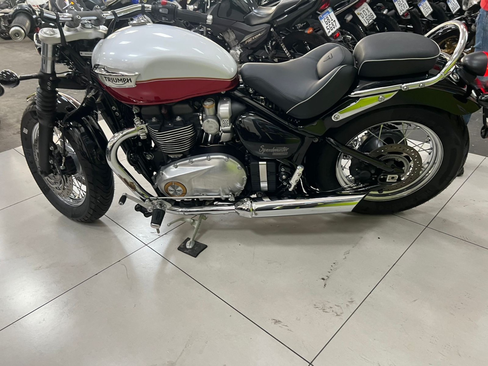 TRIUMPH BONNEVILLE SPEEDMASTER