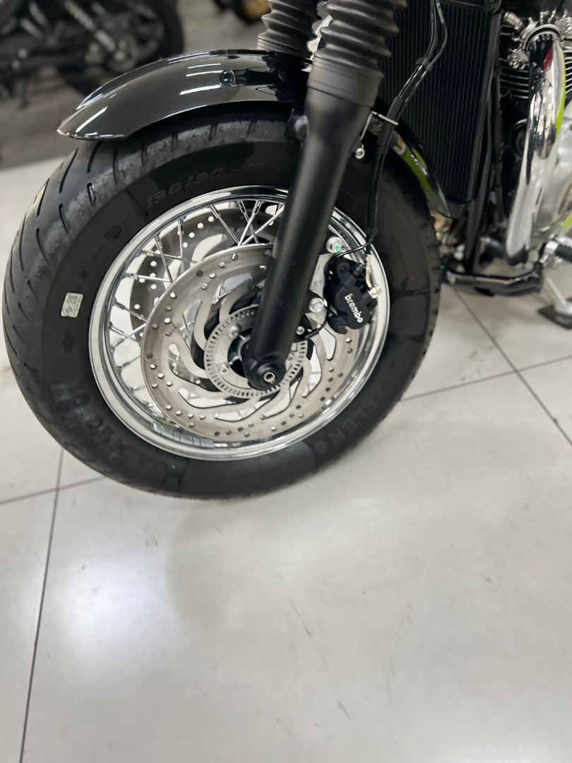 TRIUMPH BONNEVILLE SPEEDMASTER