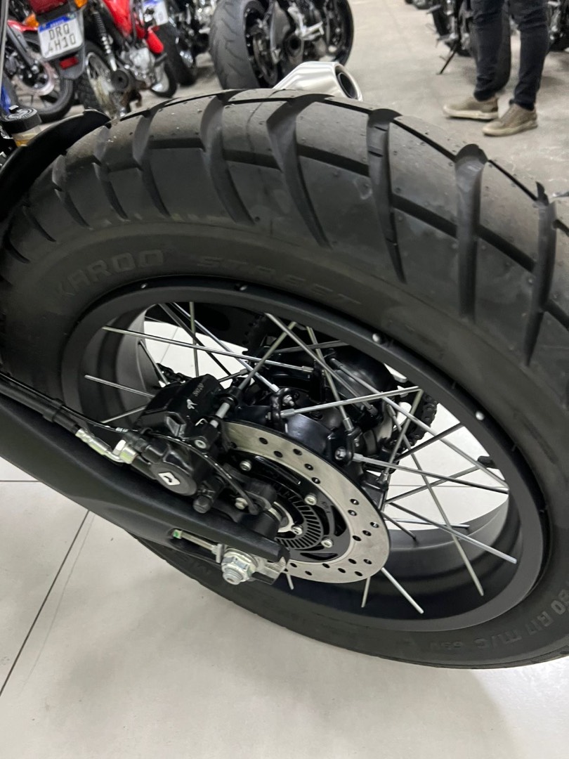 TRIUMPH STREET SCRAMBLER