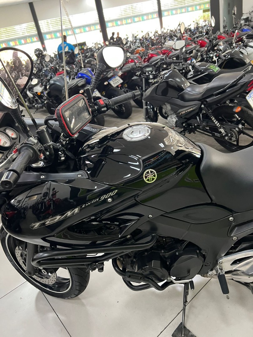 YAMAHA TDM 900