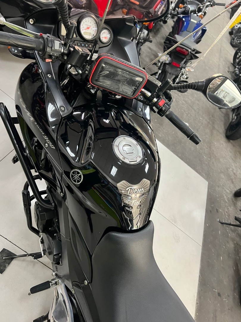 YAMAHA TDM 900