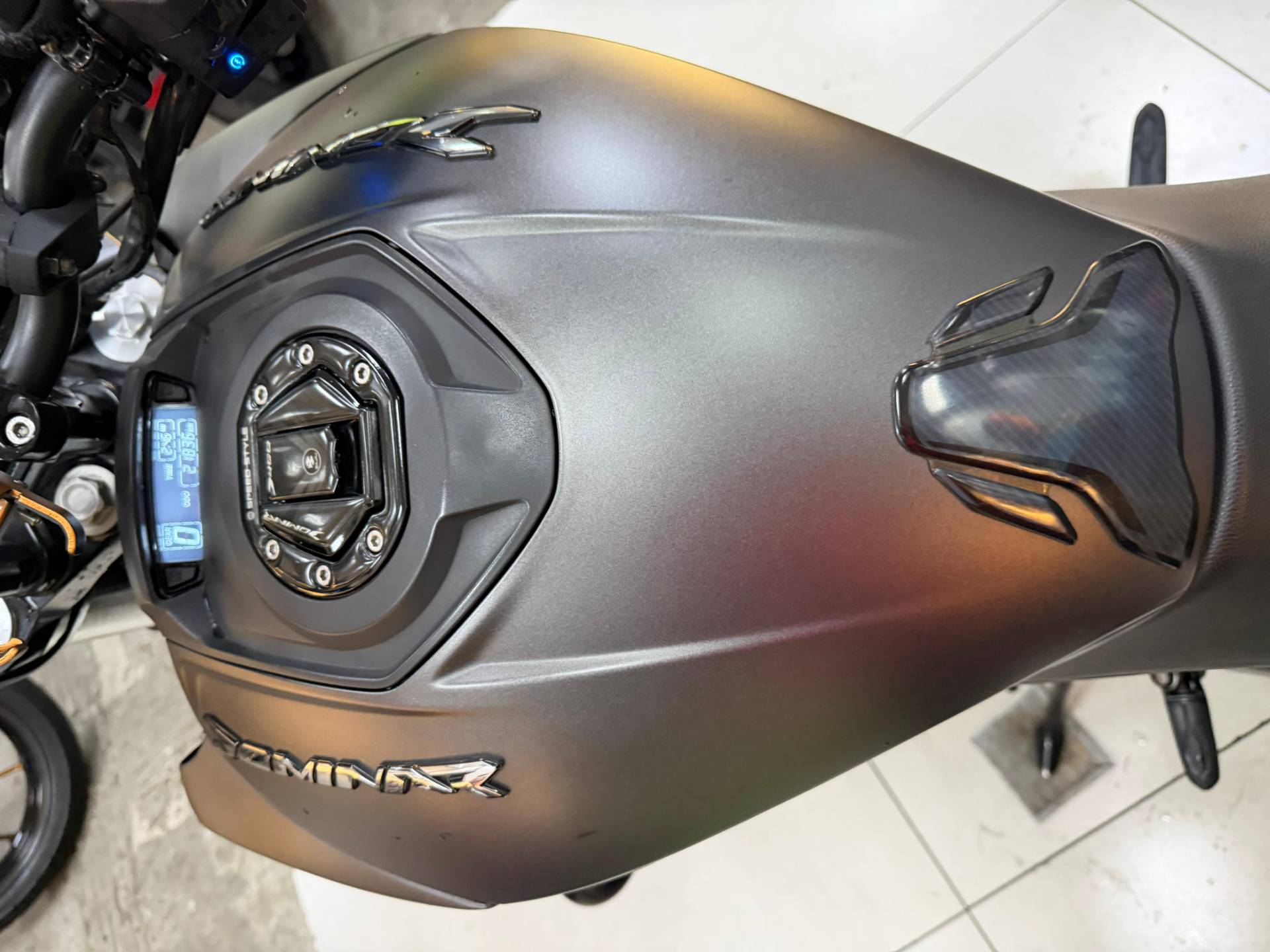 BAJAJ DOMINAR 400