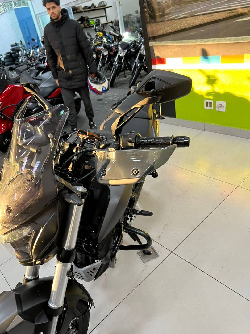 BAJAJ DOMINAR 400