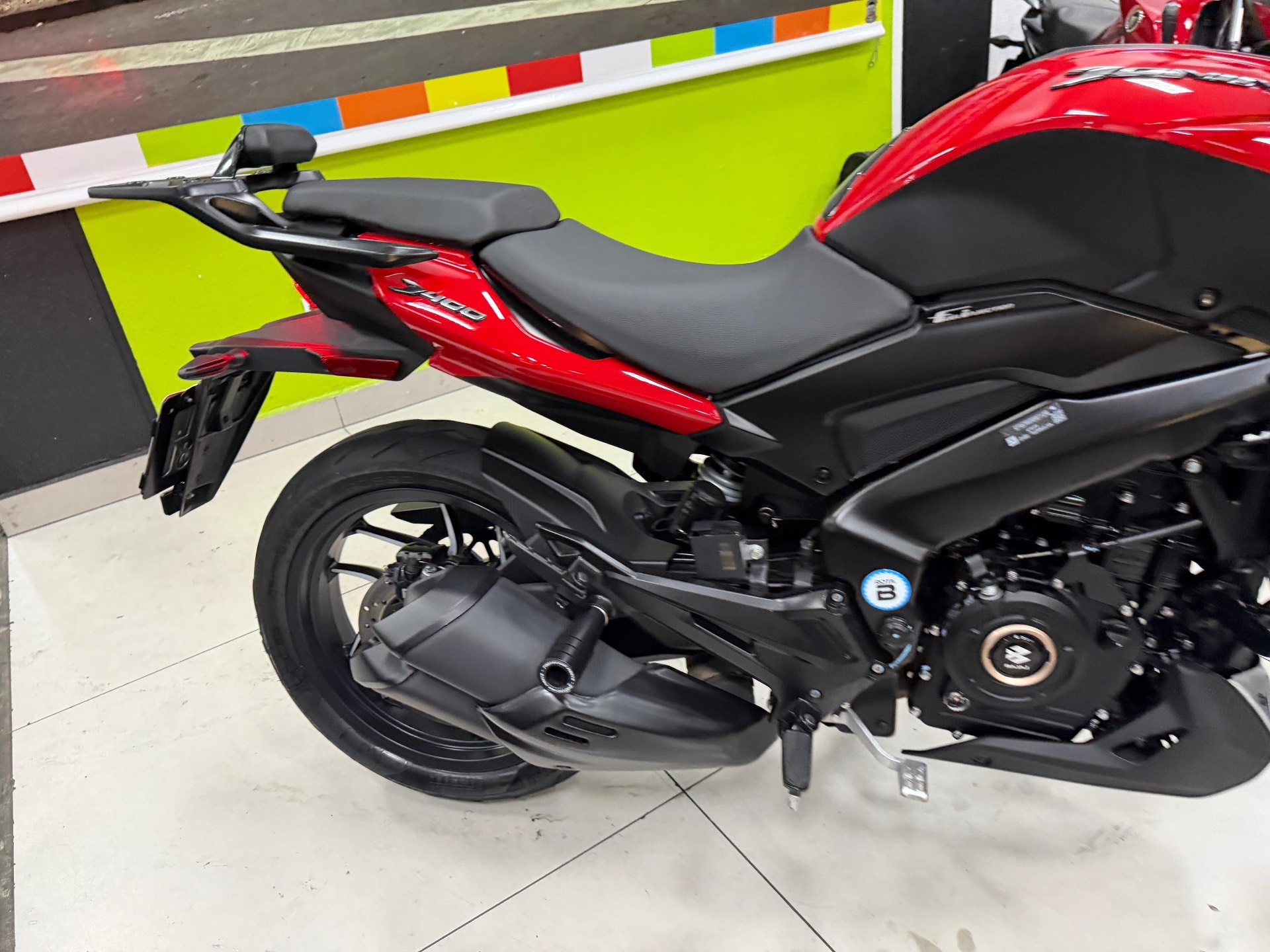 BAJAJ DOMINAR 400
