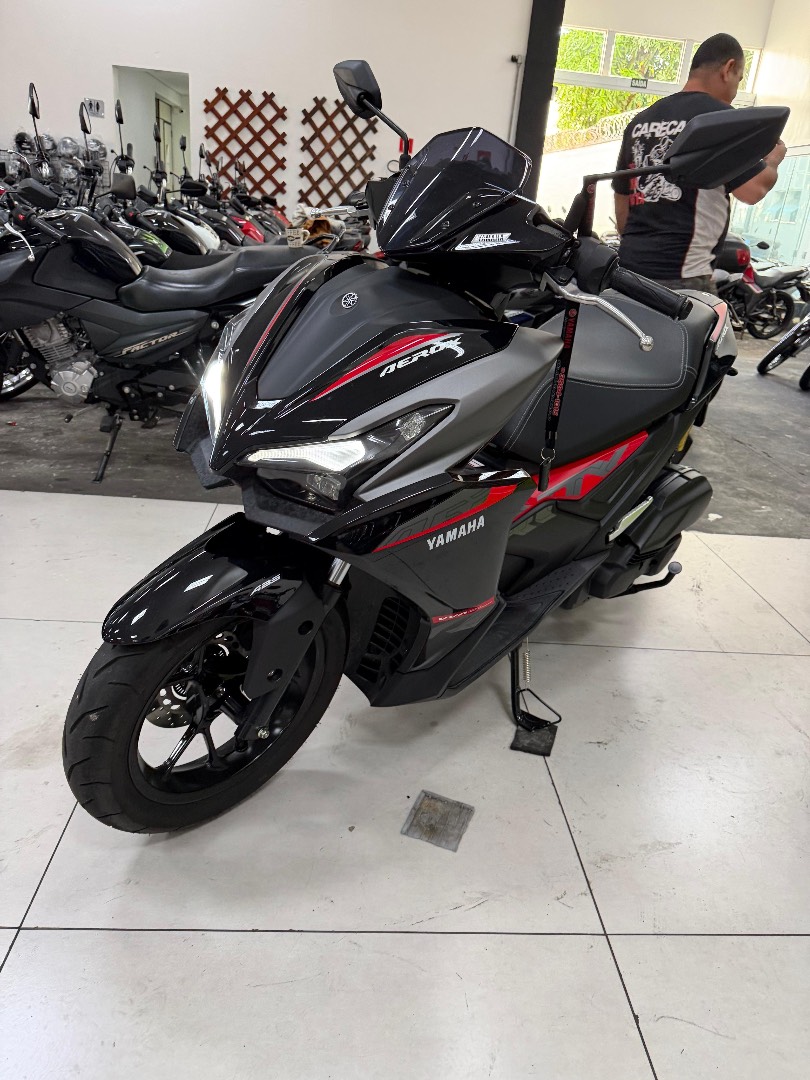 YAMAHA AEROX 160 ABS