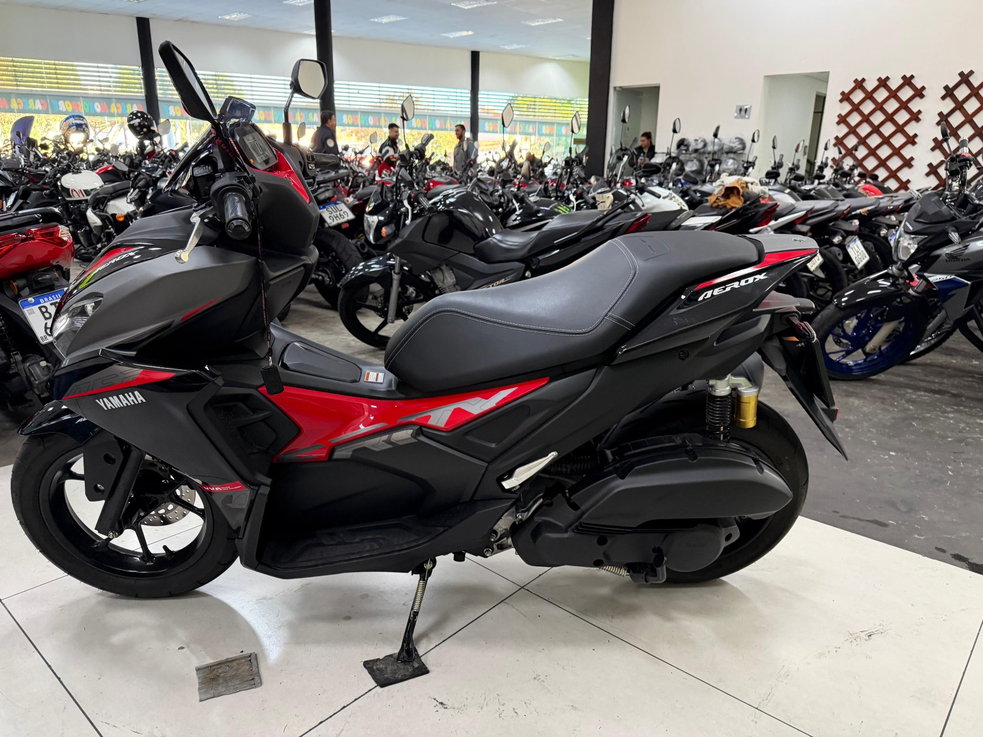 YAMAHA AEROX 160 ABS
