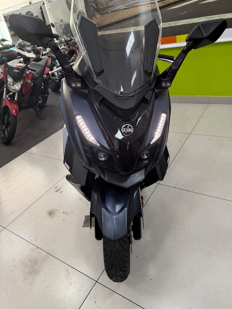 DAFRA CRUISYM 300
