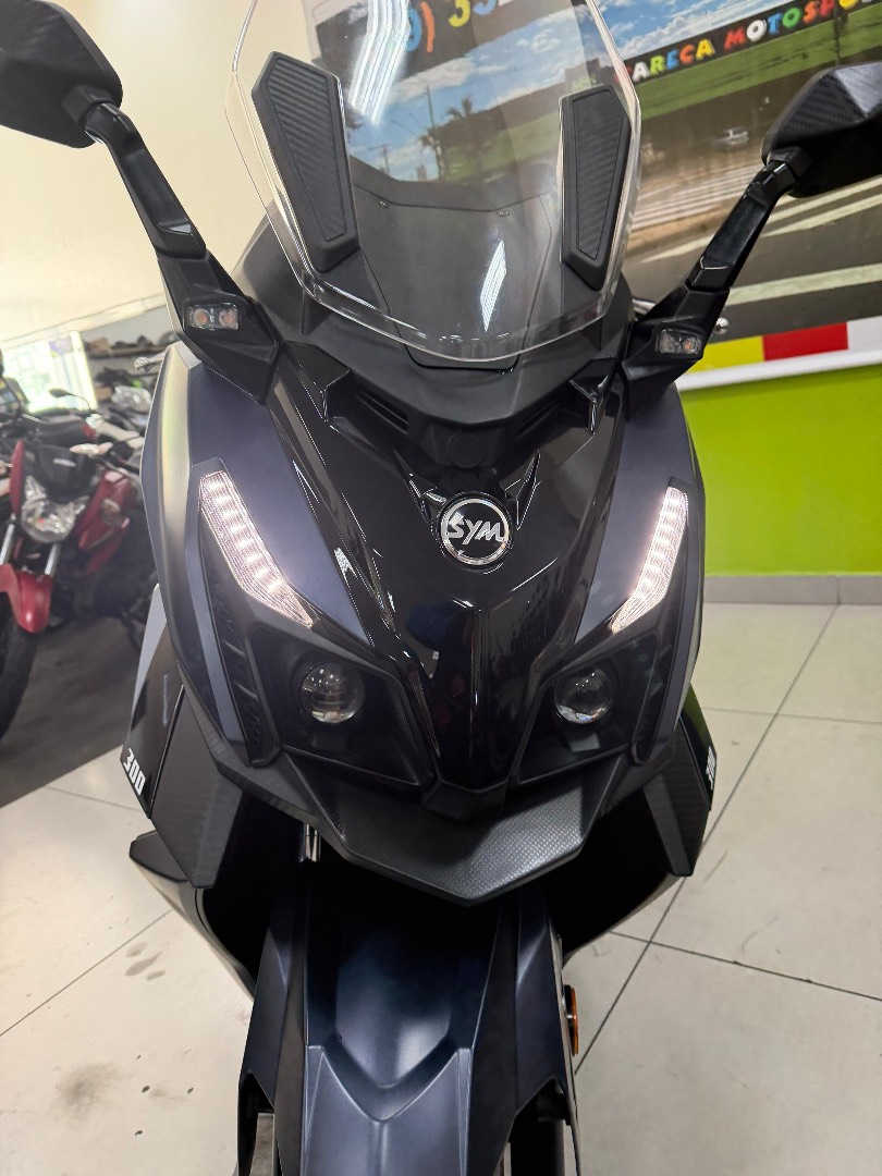 DAFRA CRUISYM 300
