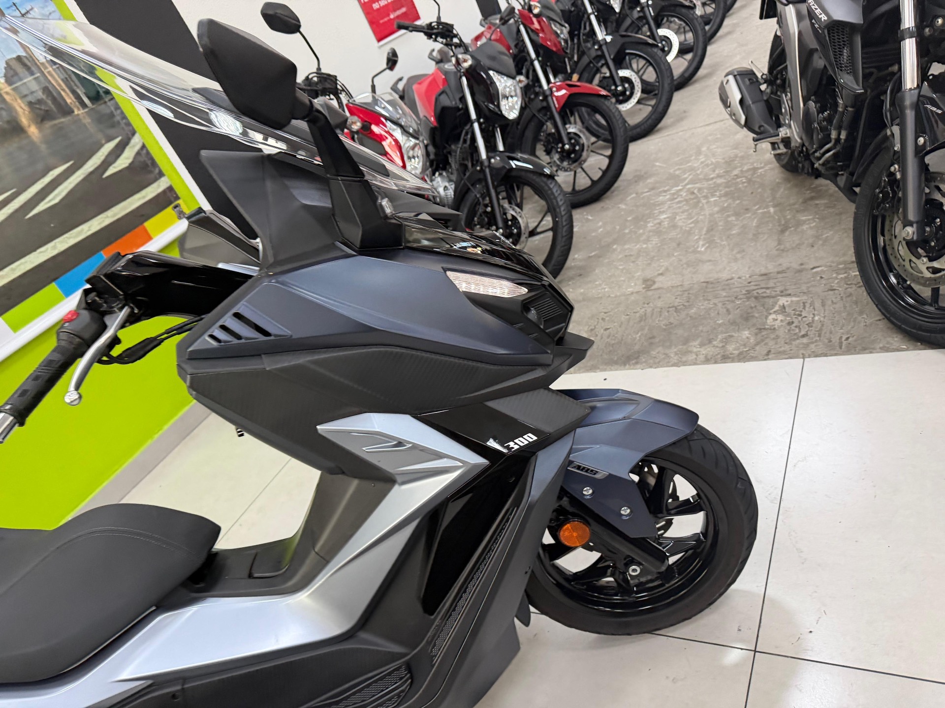 DAFRA CRUISYM 300