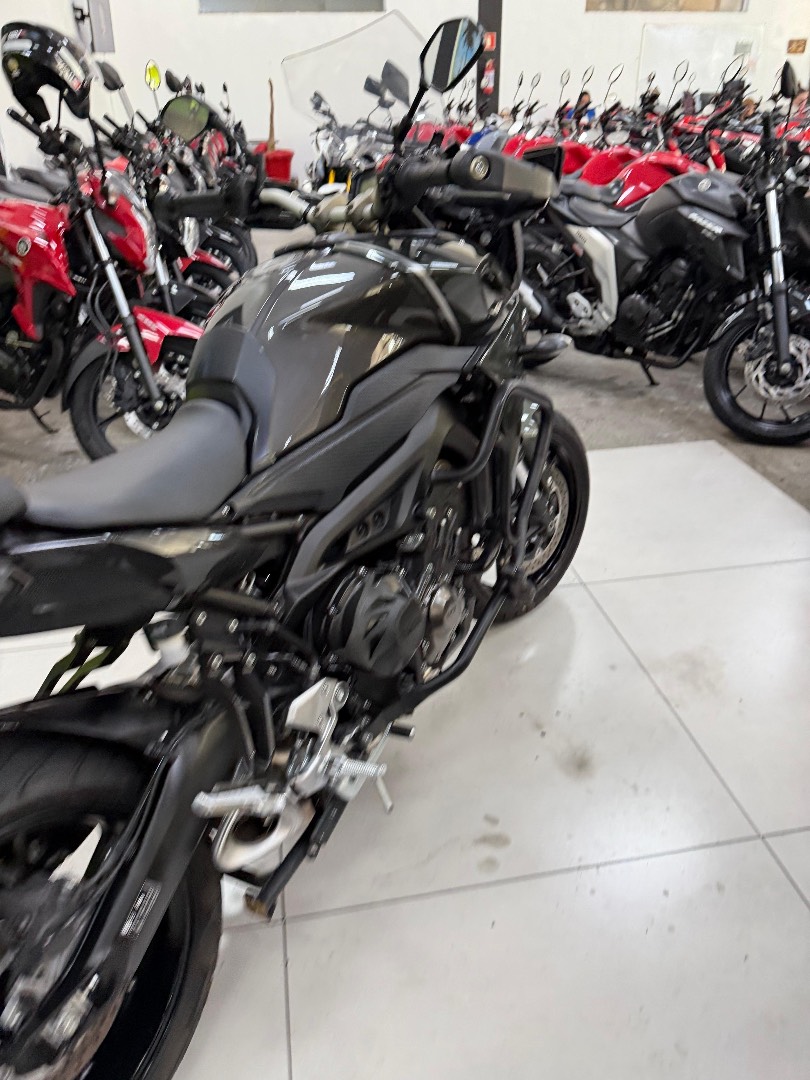 YAMAHA MT-09 TRACER