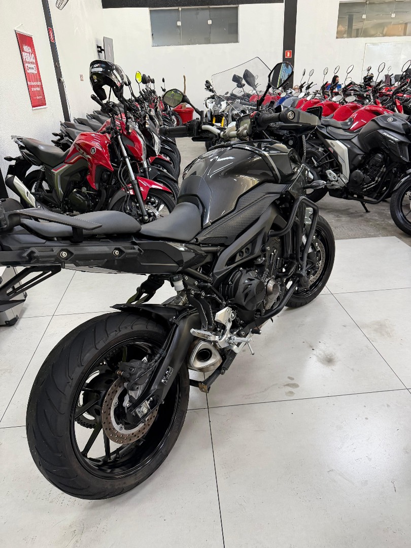 YAMAHA MT-09 TRACER