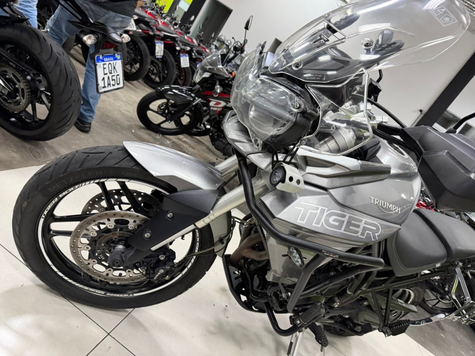 TRIUMPH TIGER 800 XRT