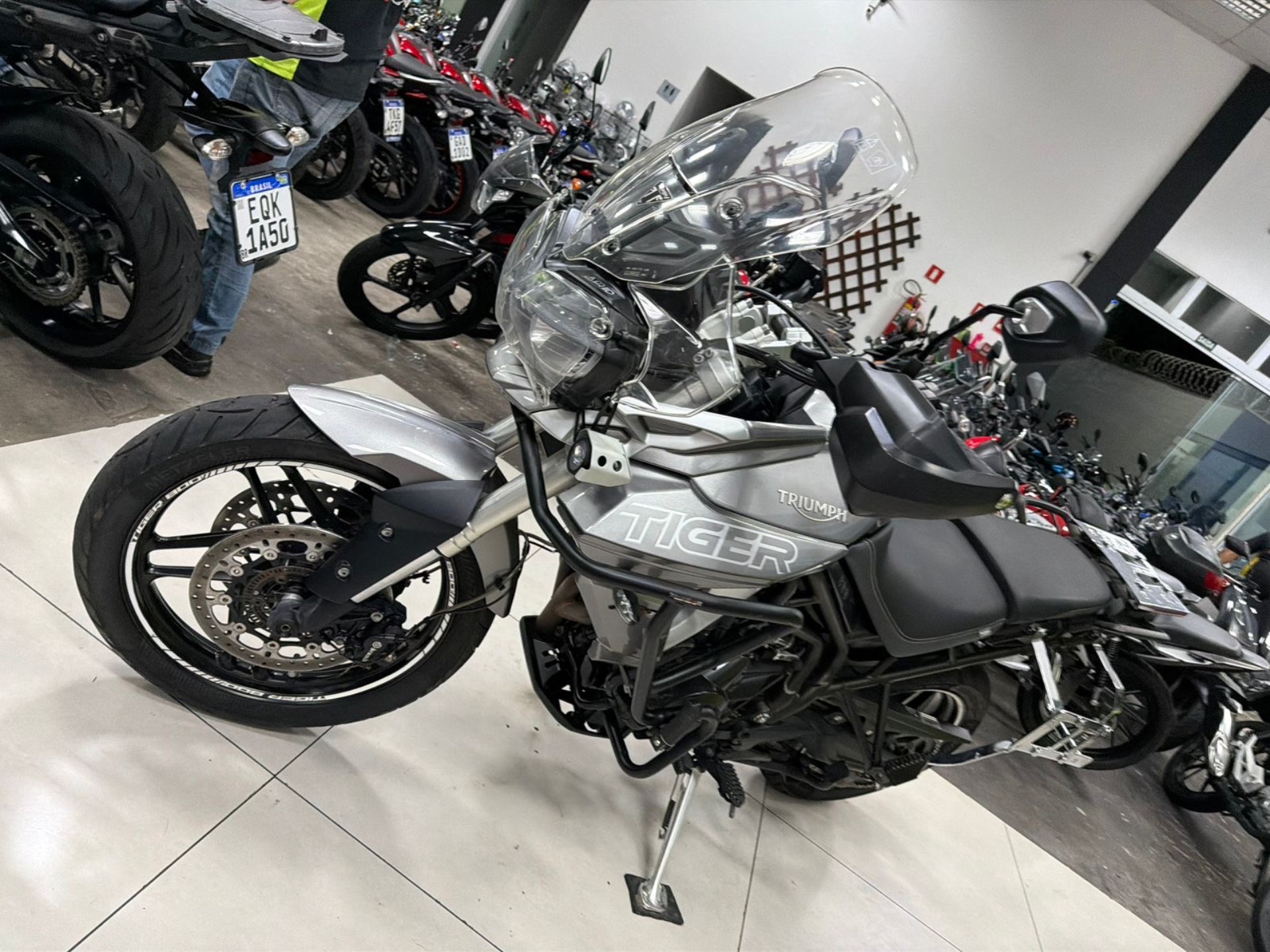 TRIUMPH TIGER 800 XRT