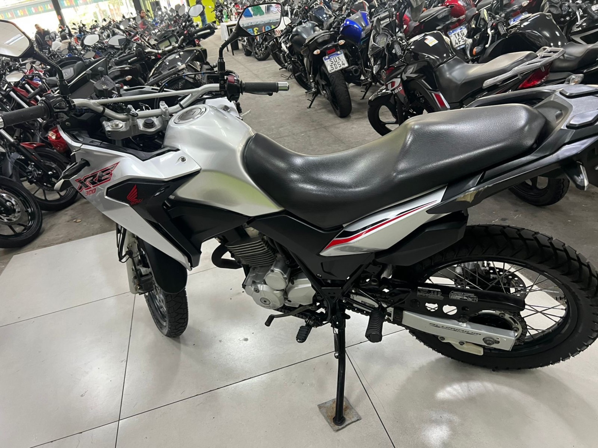 HONDA XRE 300 SAHARA