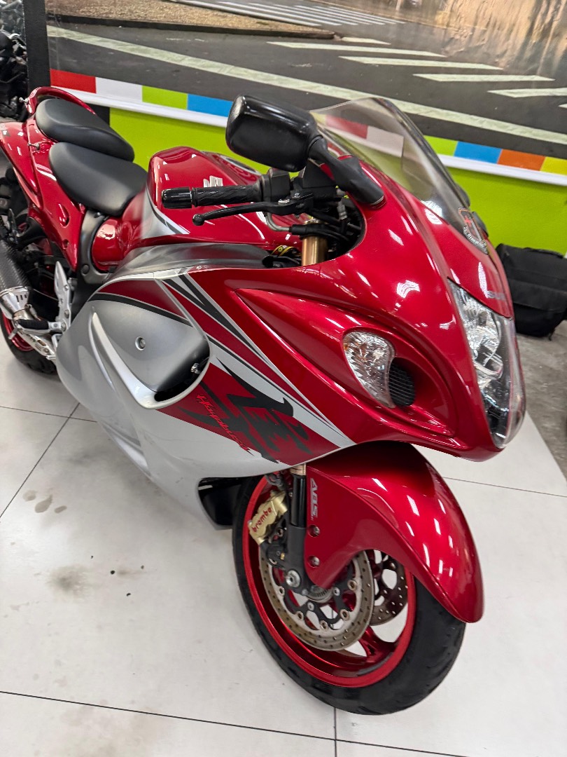 SUZUKI HAYABUSA GSX 1300RA