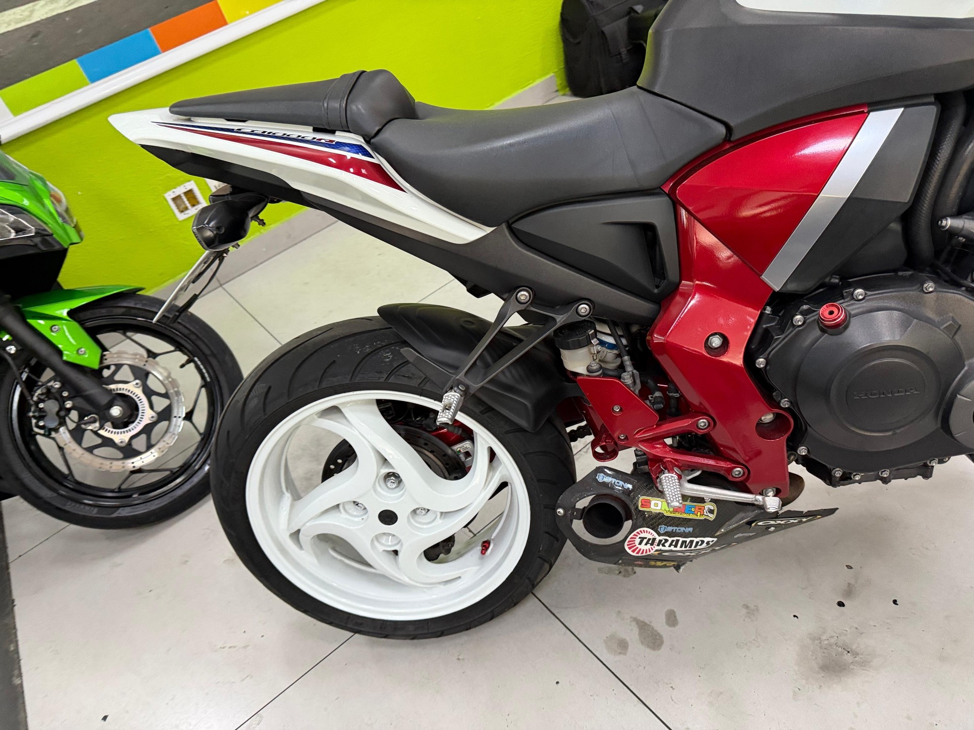 HONDA CB 1000R