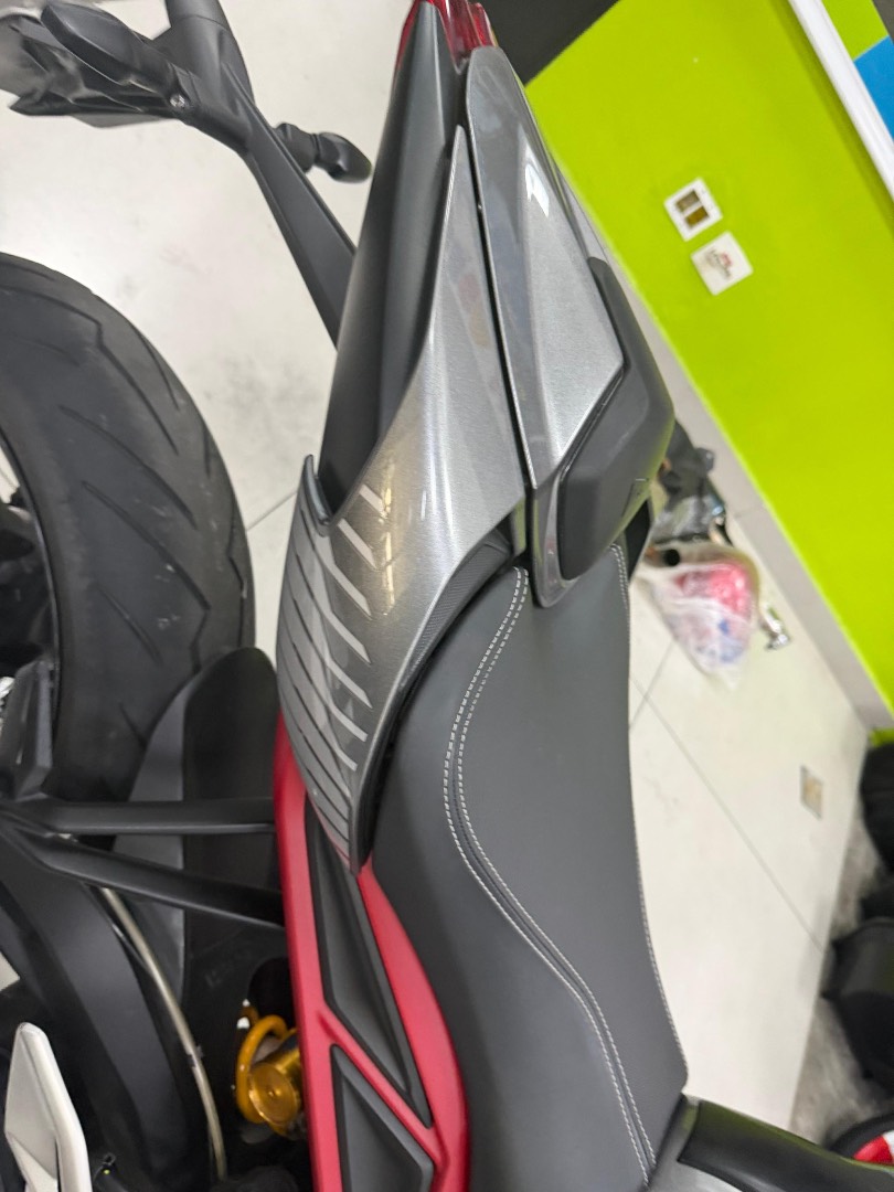 TRIUMPH STREET TRIPLE 765 RS