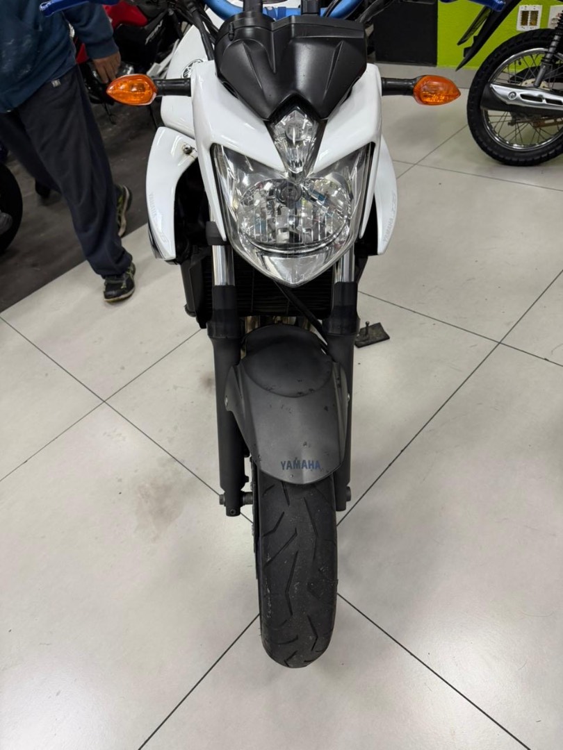 YAMAHA XJ6 F