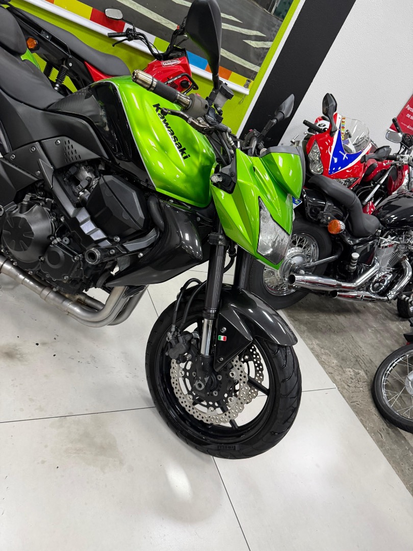 KAWASAKI Z750
