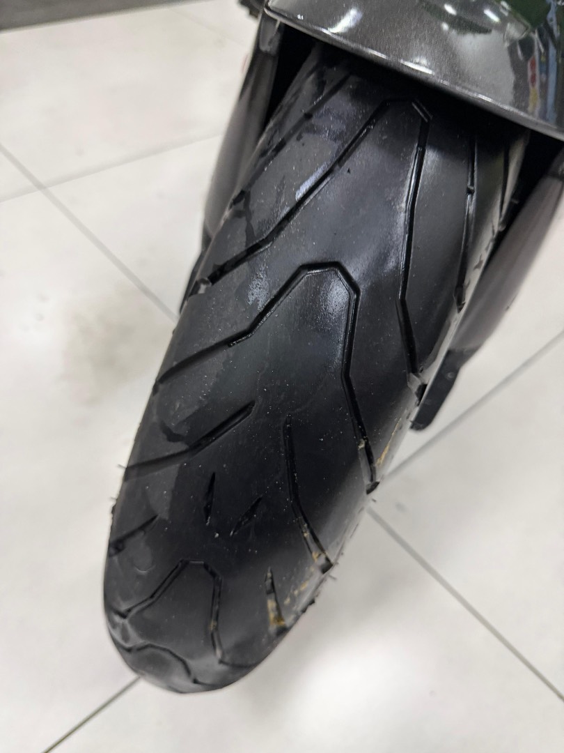 KAWASAKI Z750