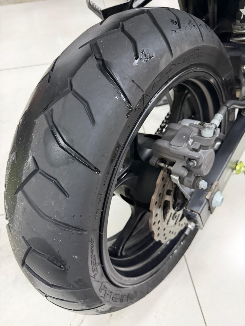 KAWASAKI Z750