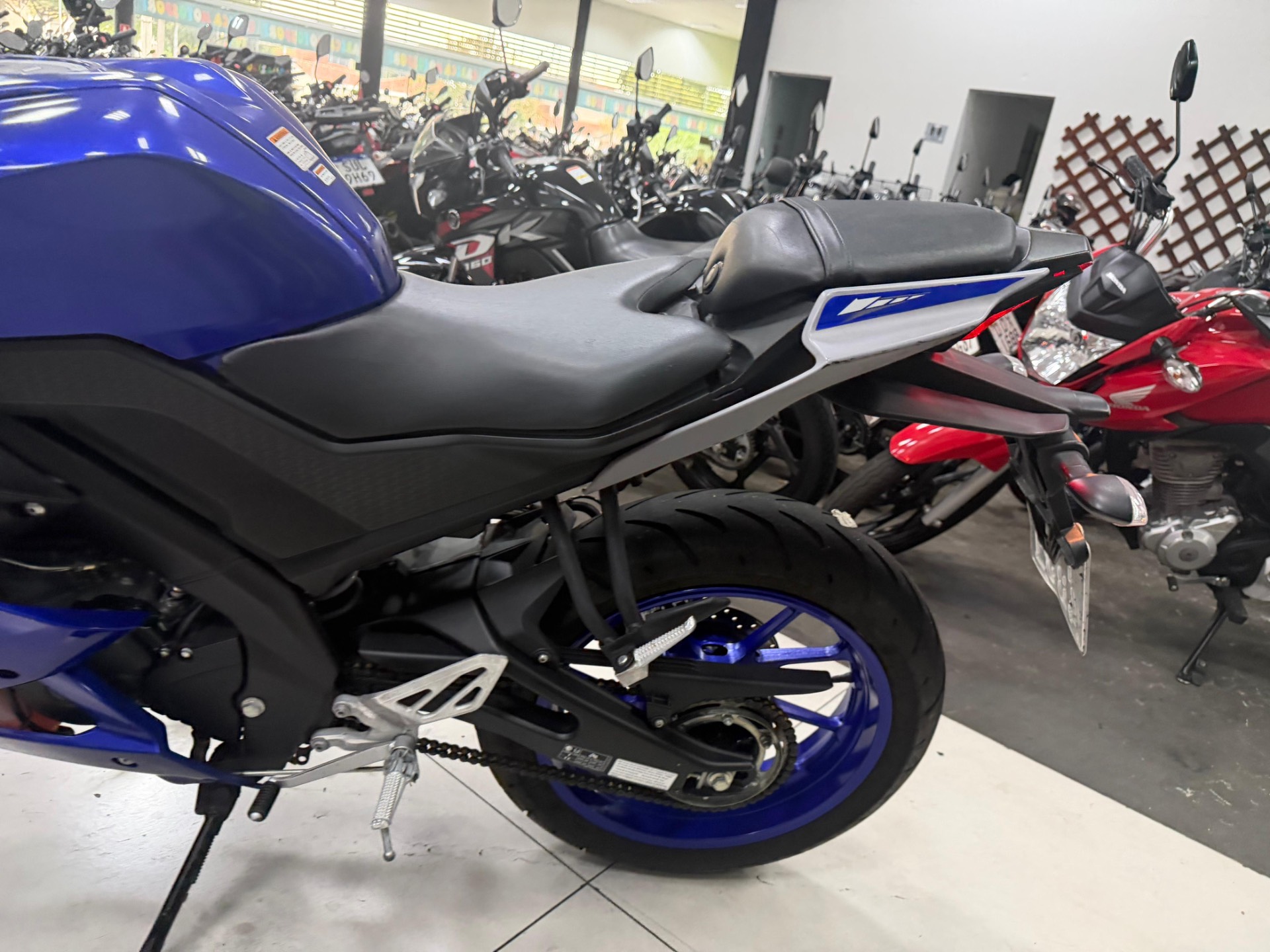 YAMAHA YZF R15