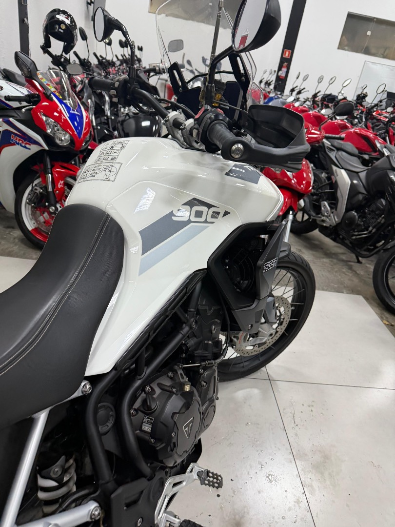 TRIUMPH TIGER 900 RALLY