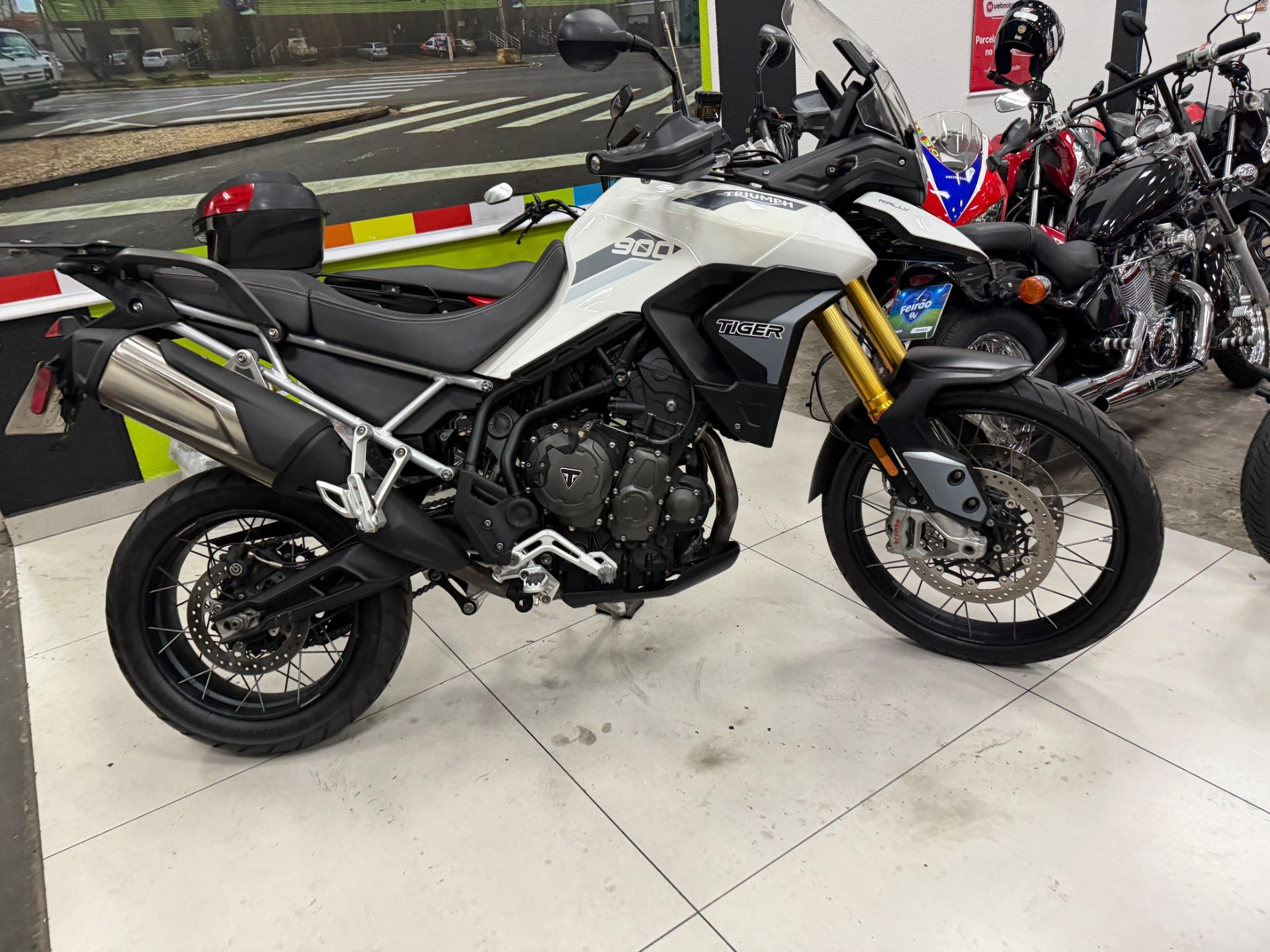 TRIUMPH TIGER 900 RALLY
