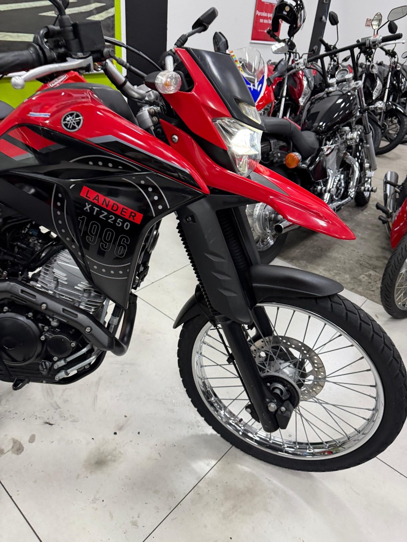 YAMAHA XTZ 250 LANDER CONNECTED