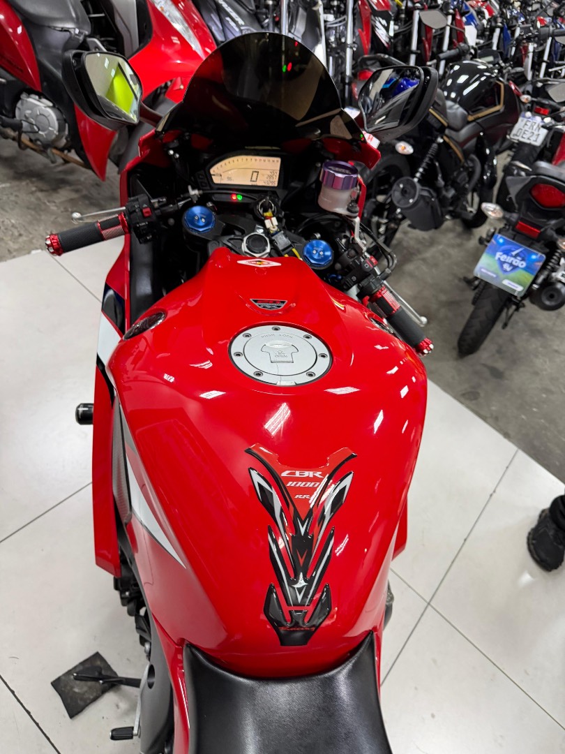HONDA CBR 1000RR FIREBLADE