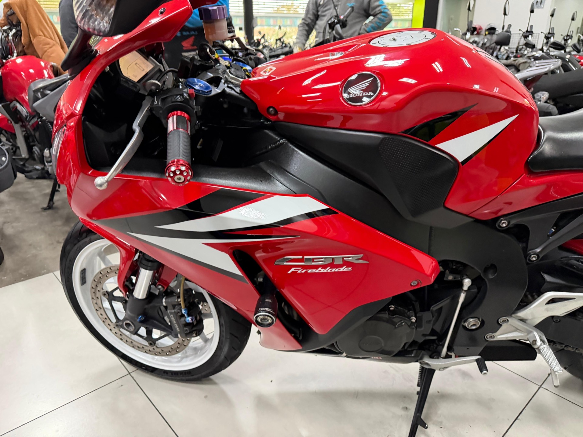 HONDA CBR 1000RR FIREBLADE