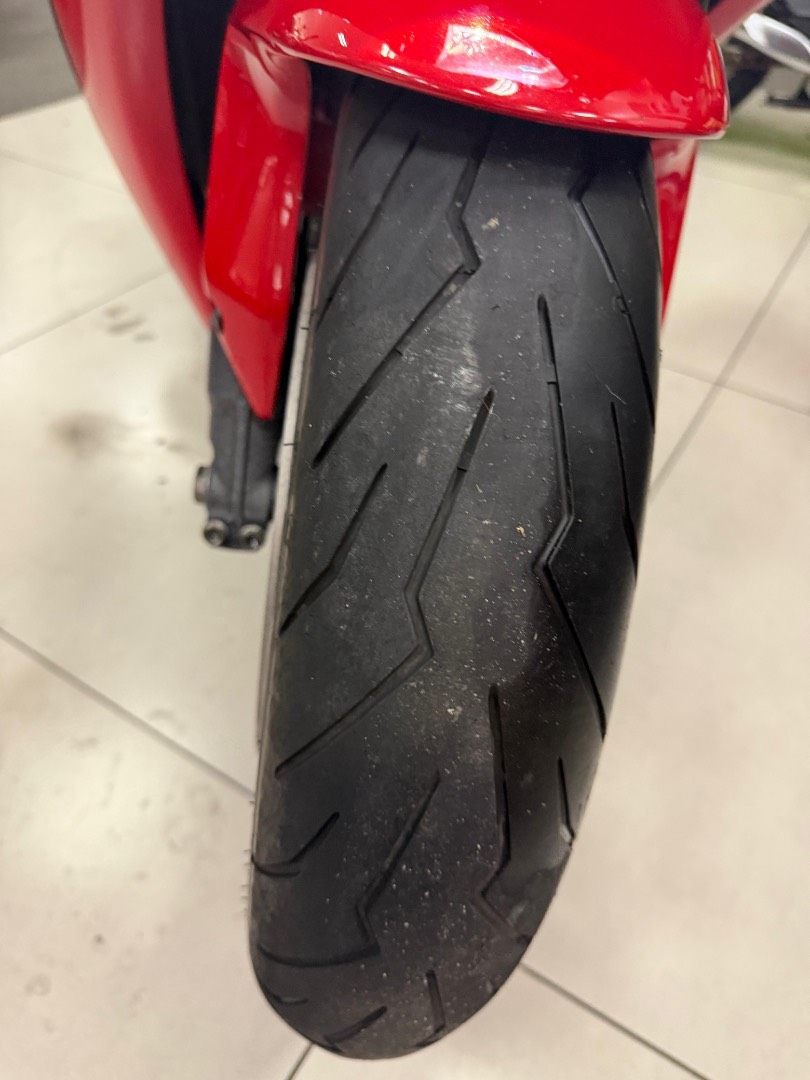 HONDA CBR 1000RR FIREBLADE