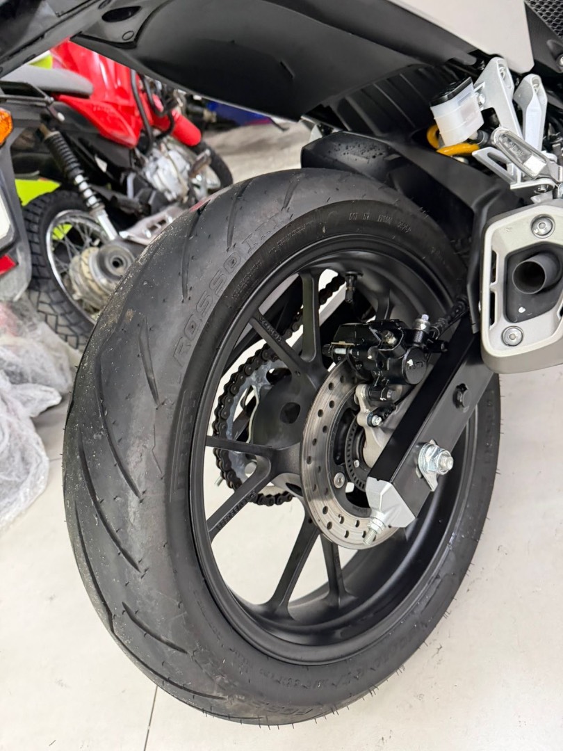 HONDA CB 300F TWISTER ABS