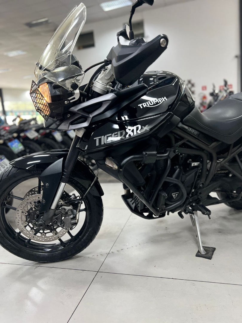 TRIUMPH TIGER 800 XRX