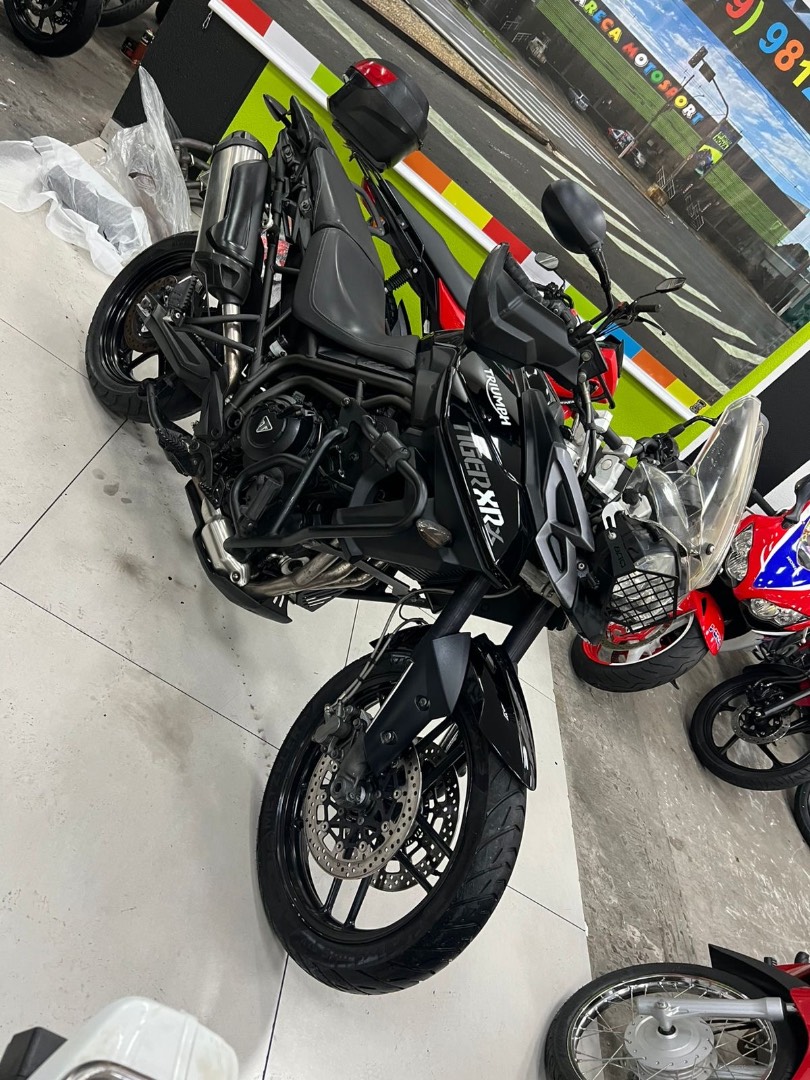 TRIUMPH TIGER 800 XRX