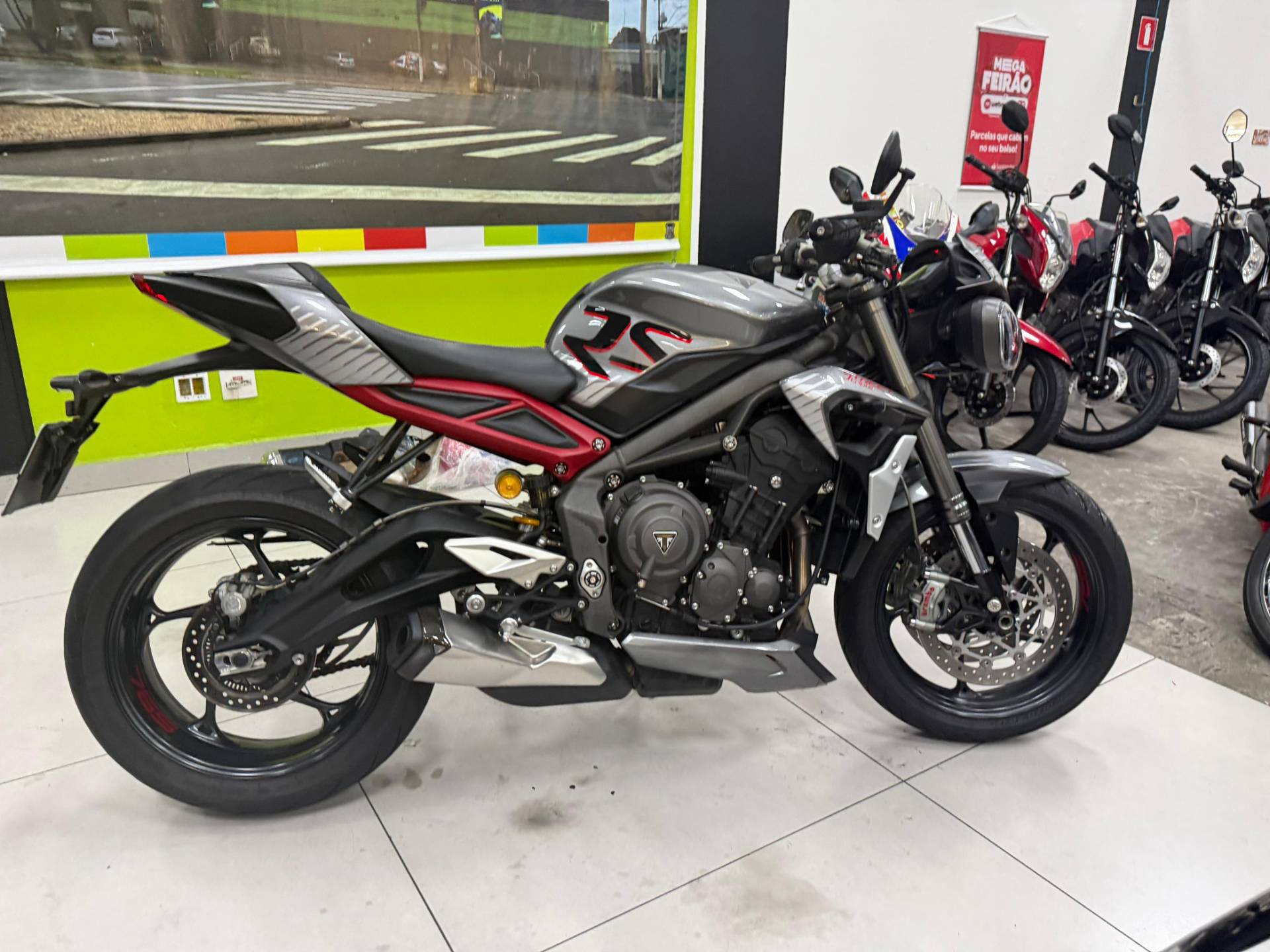 TRIUMPH STREET TRIPLE 765 RS