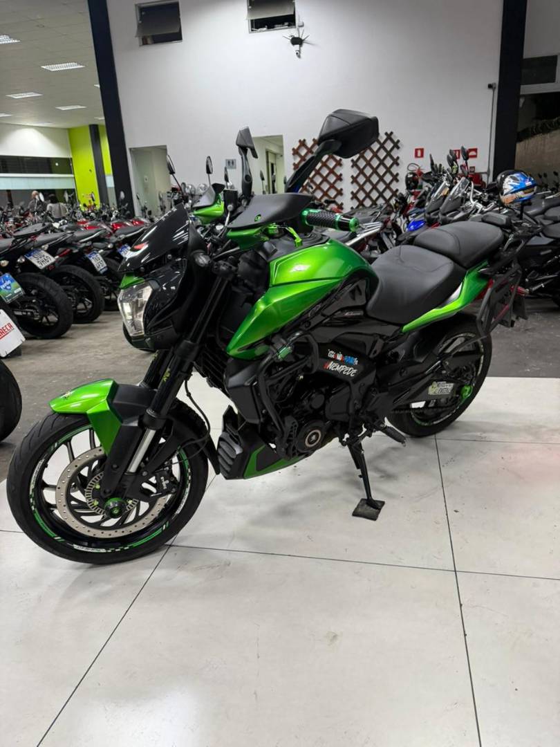 BAJAJ DOMINAR 400