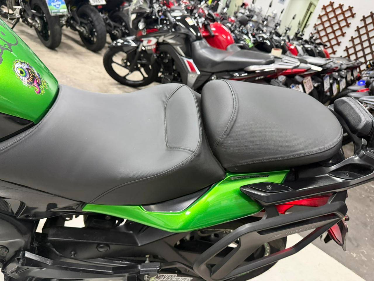 BAJAJ DOMINAR 400