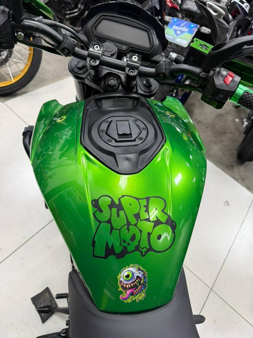 BAJAJ DOMINAR 400