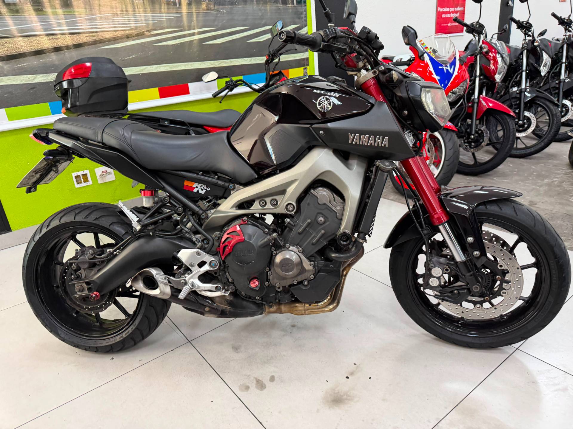 YAMAHA MT-09