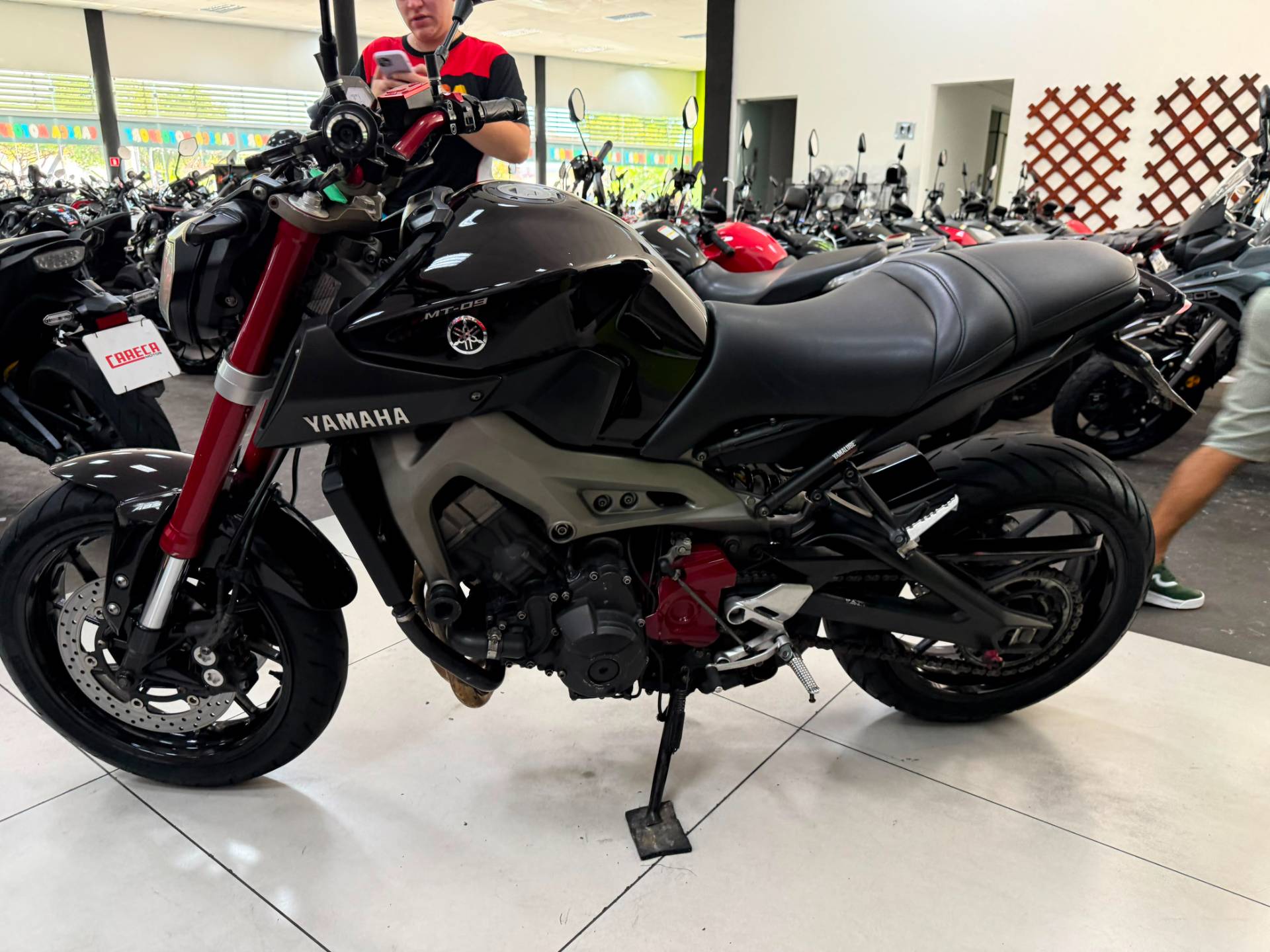 YAMAHA MT-09